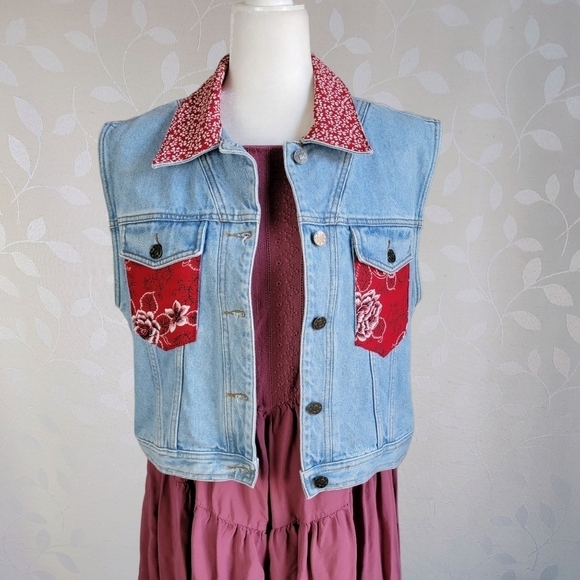 Vintage Gingham Paisley Floral Bandana Patch Pockets Denim Vest The Picket Fence - Picture 2 of 15